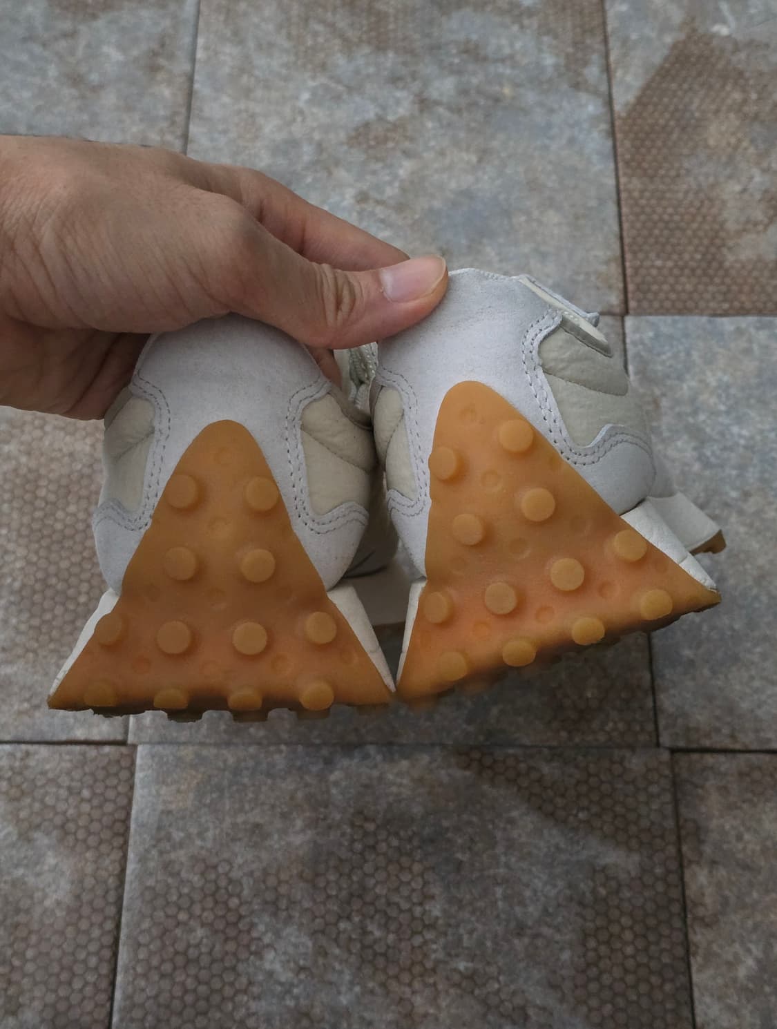 (225)뉴발란스 327 클린 빈티지 문빔 상품이미지9