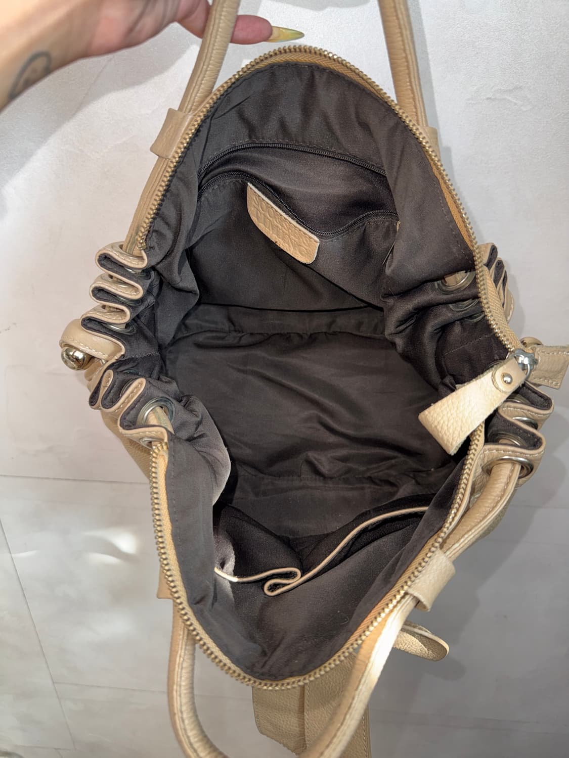 Beige shirring ribbon hand bag 상품이미지5