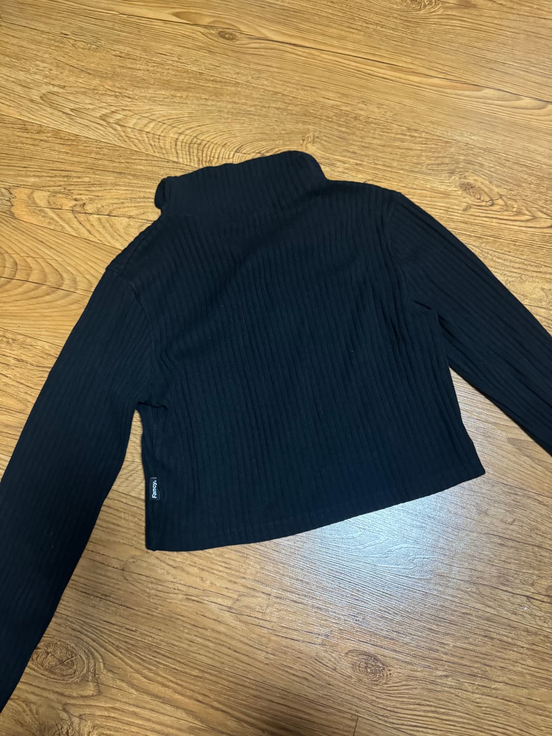 팬시클럽 니트 집업 크롭 상품이미지2