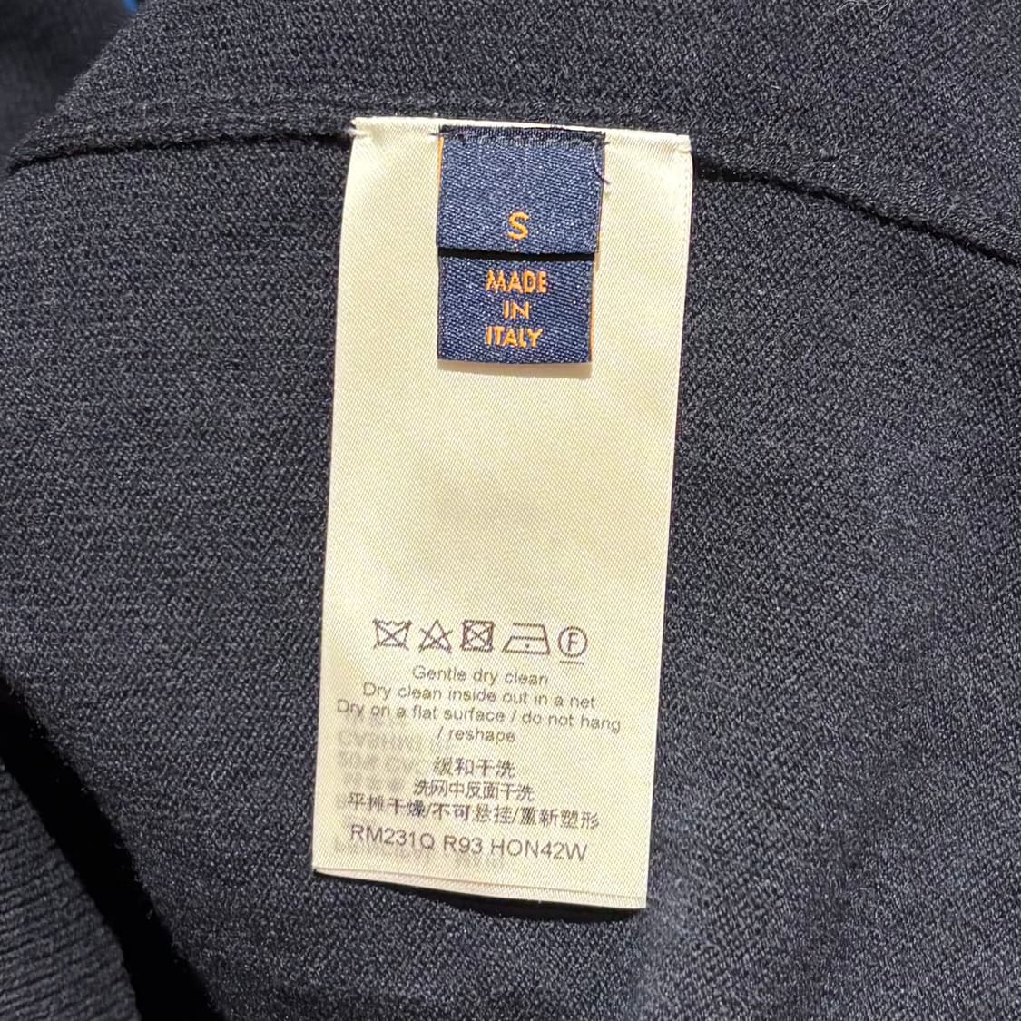 A+ / S (98) 루이비통 모노그램 믹스 캐시미어 니트 블랙 & 블루 상품이미지3