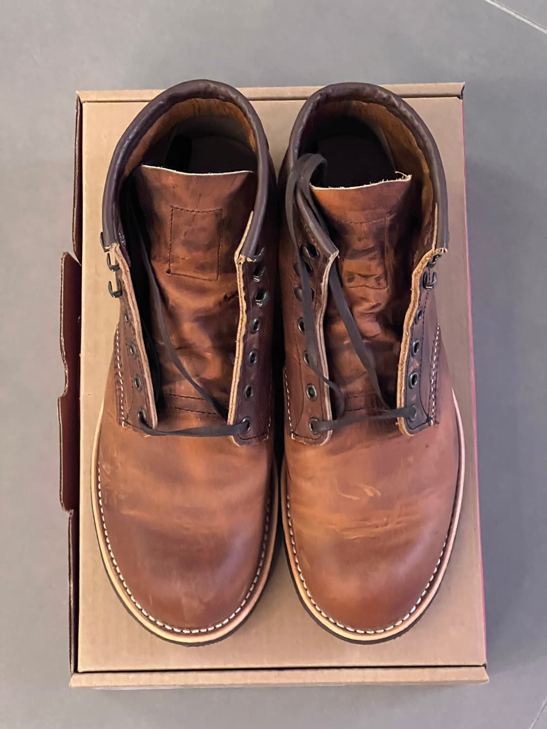 레드윙 블랙스미스 3343 260사이즈 8D 팝니다. 상품이미지2