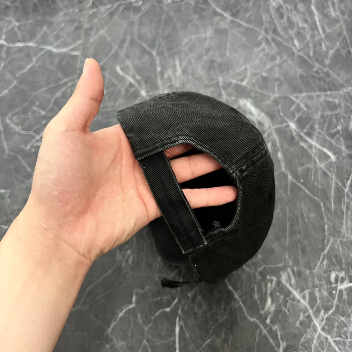 발렌시아가 레인보우 로고 볼캡 블랙 상품이미지4