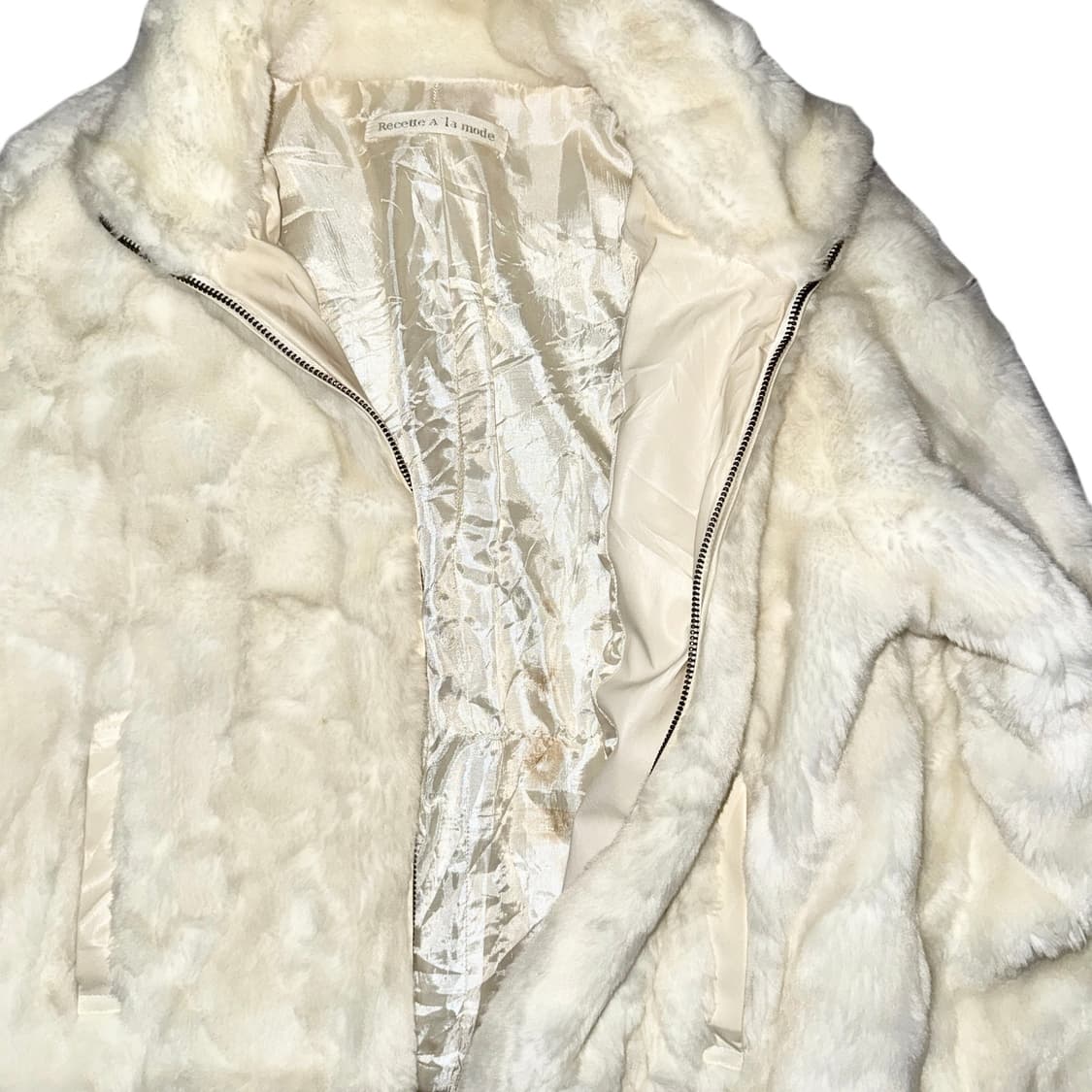 Ivory fake fur jacket 상품이미지5