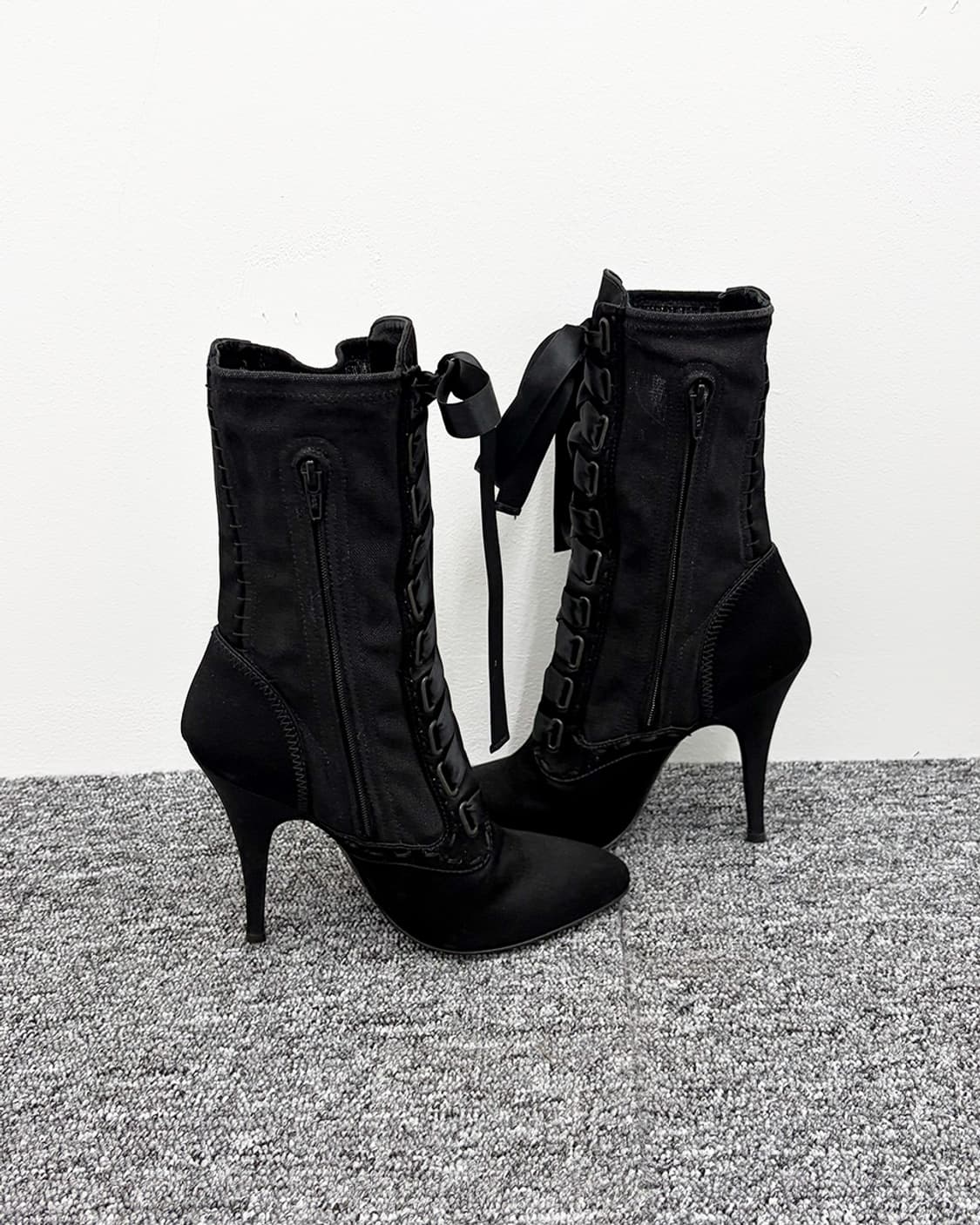 쥬세페 자노티x발망 우마 레이스업 힐 상품이미지5