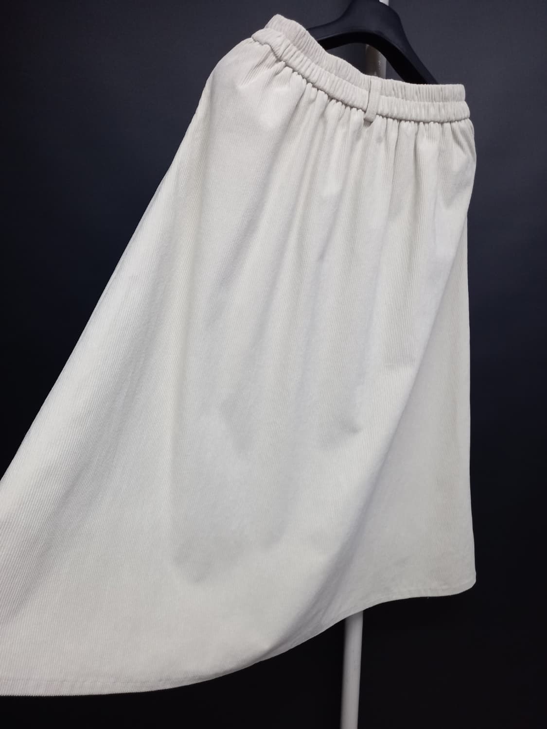 새 수스 SOOS 추동 코듀로이 플레어 롱 스커트 55.44 상품이미지4