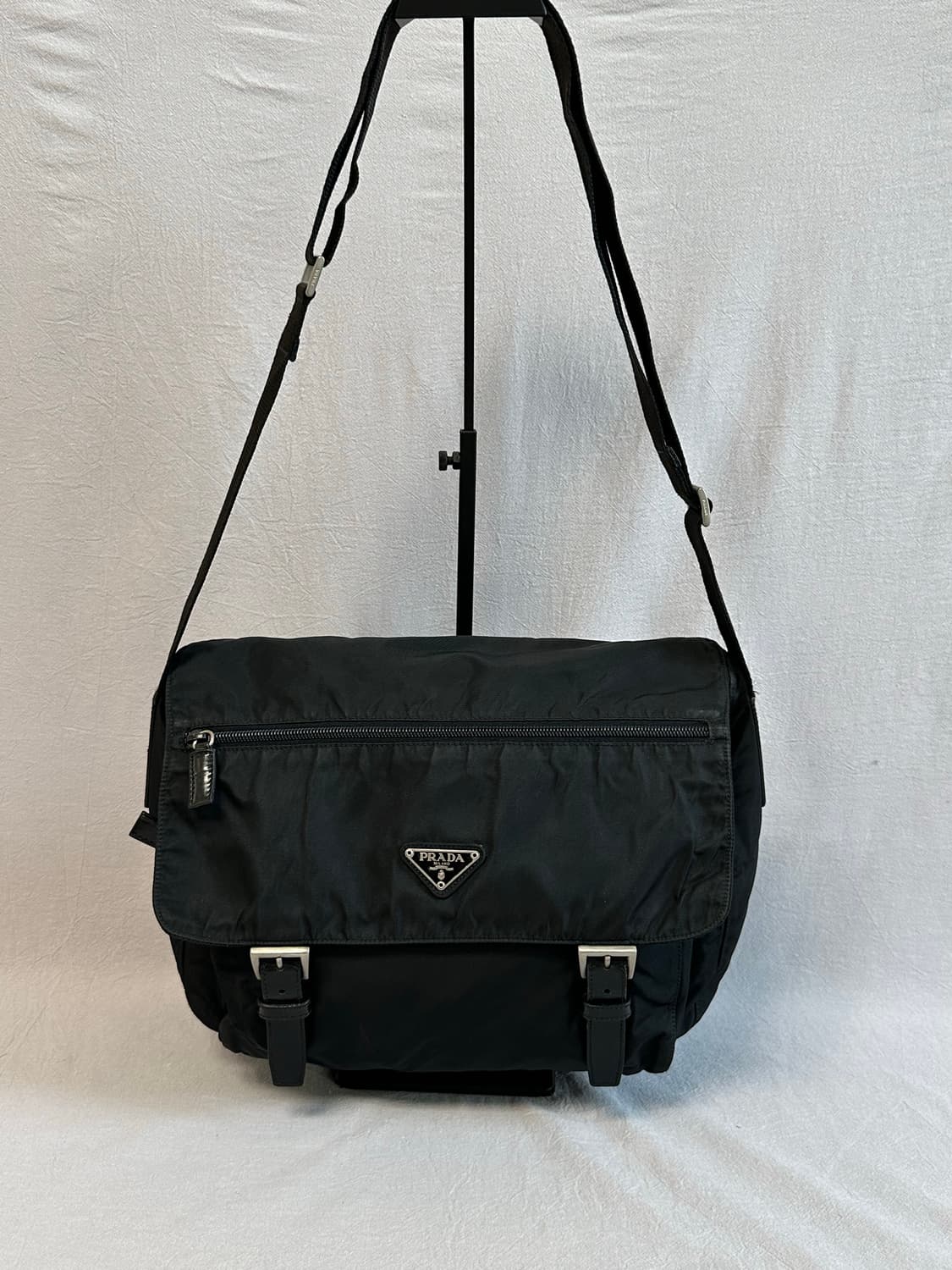 프라다 원포켓 버클 메신저백 크로스백 상품이미지1