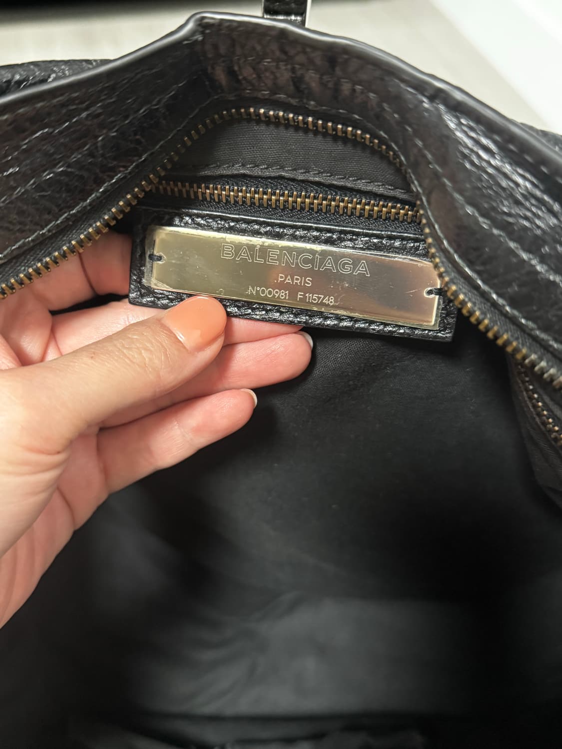 Balenciaga 발렌시아가 시티백 모터백 블랙 미디움 상태 A 상품이미지8