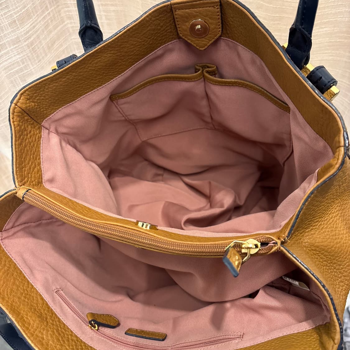 정품 러브캣 가죽 투웨이 토트백    상품이미지5