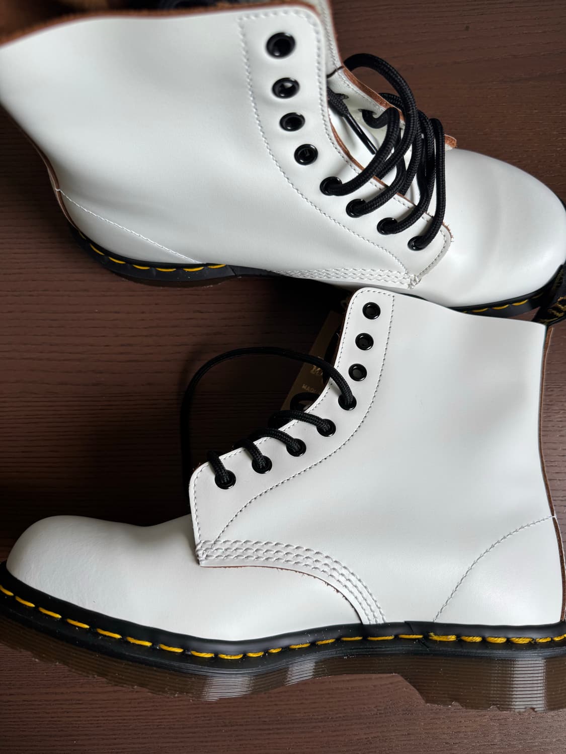 닥터마틴 MIE 빈티지 1460 퀼론 화이트 UK9 27452100 상품이미지7