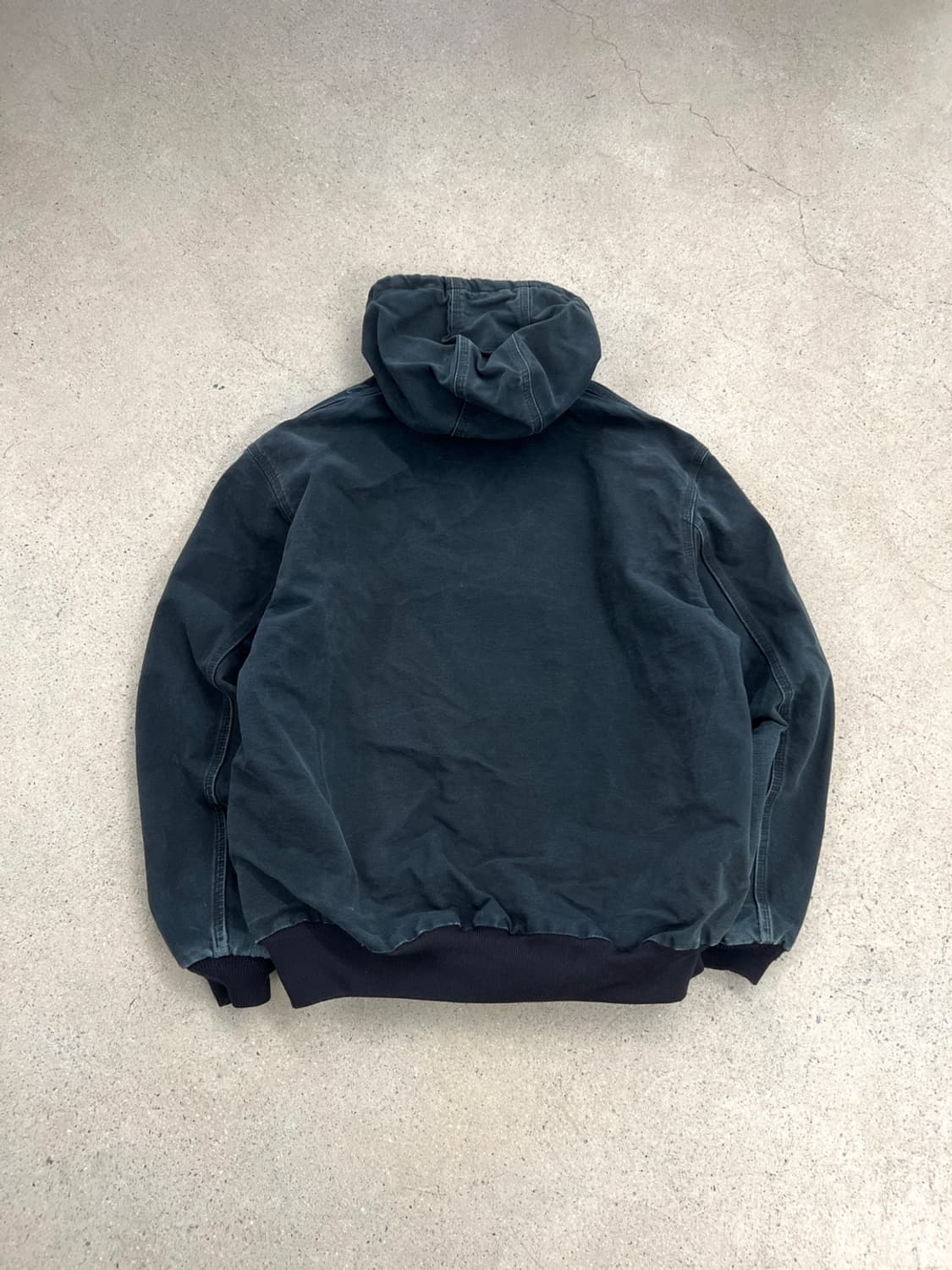 칼하트 J181 페이디드 블랙 액티브 자켓 상품이미지5