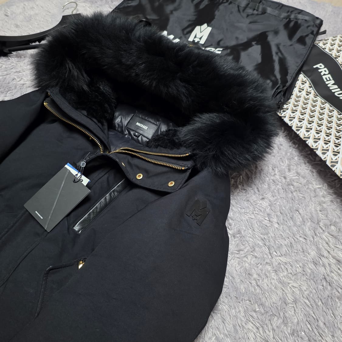 {클로젯}[36][22~23F/w]맥케이지 딕슨 블랙 금장 숏 다운 패딩 상품이미지2