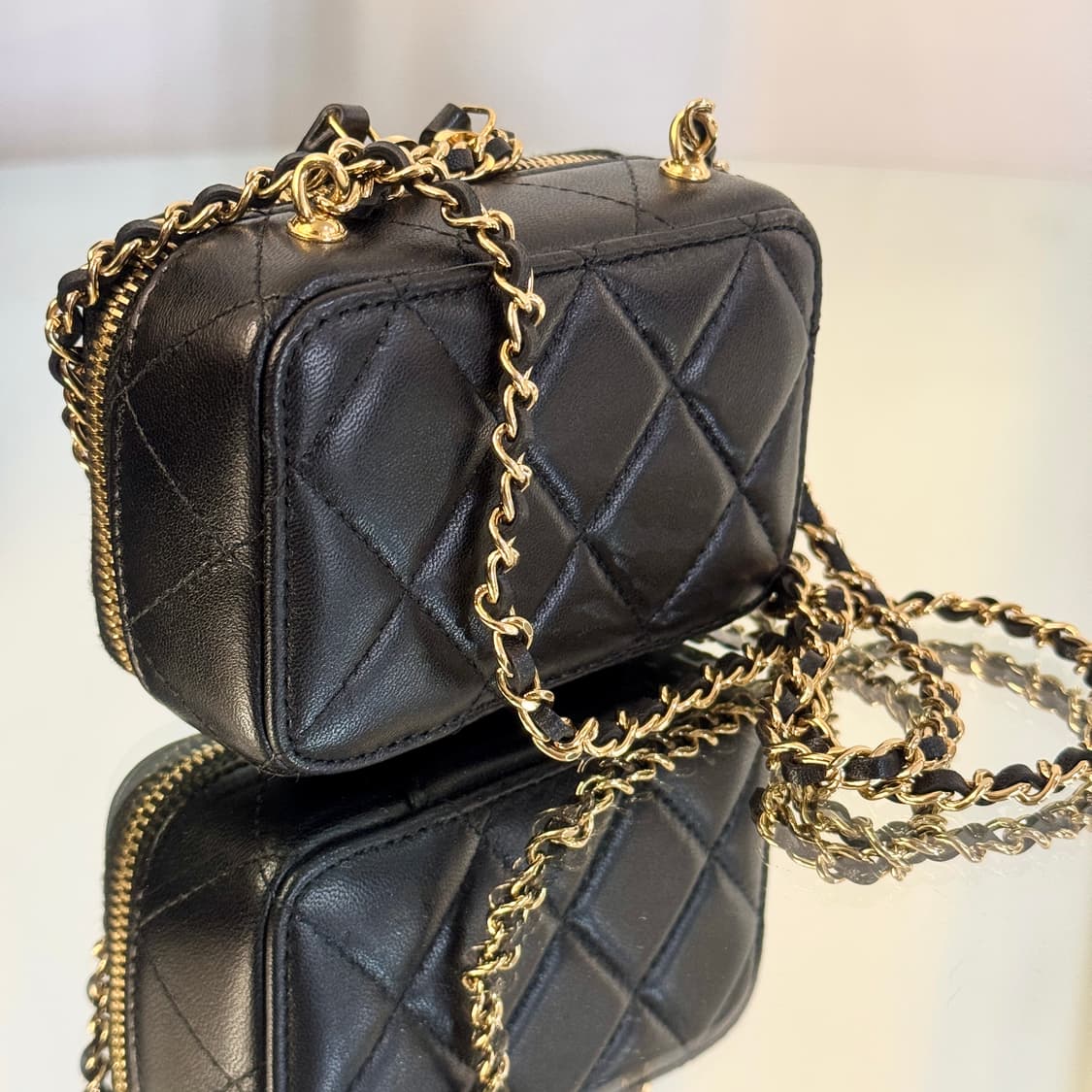 [정품] 샤넬 31번대 플레이트 파티 미니 베니티 체인 크로스백 상품이미지6