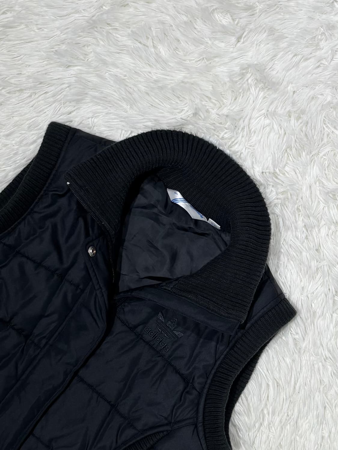 아디다스 블랙 유로파 다운 조끼패딩 상품이미지5