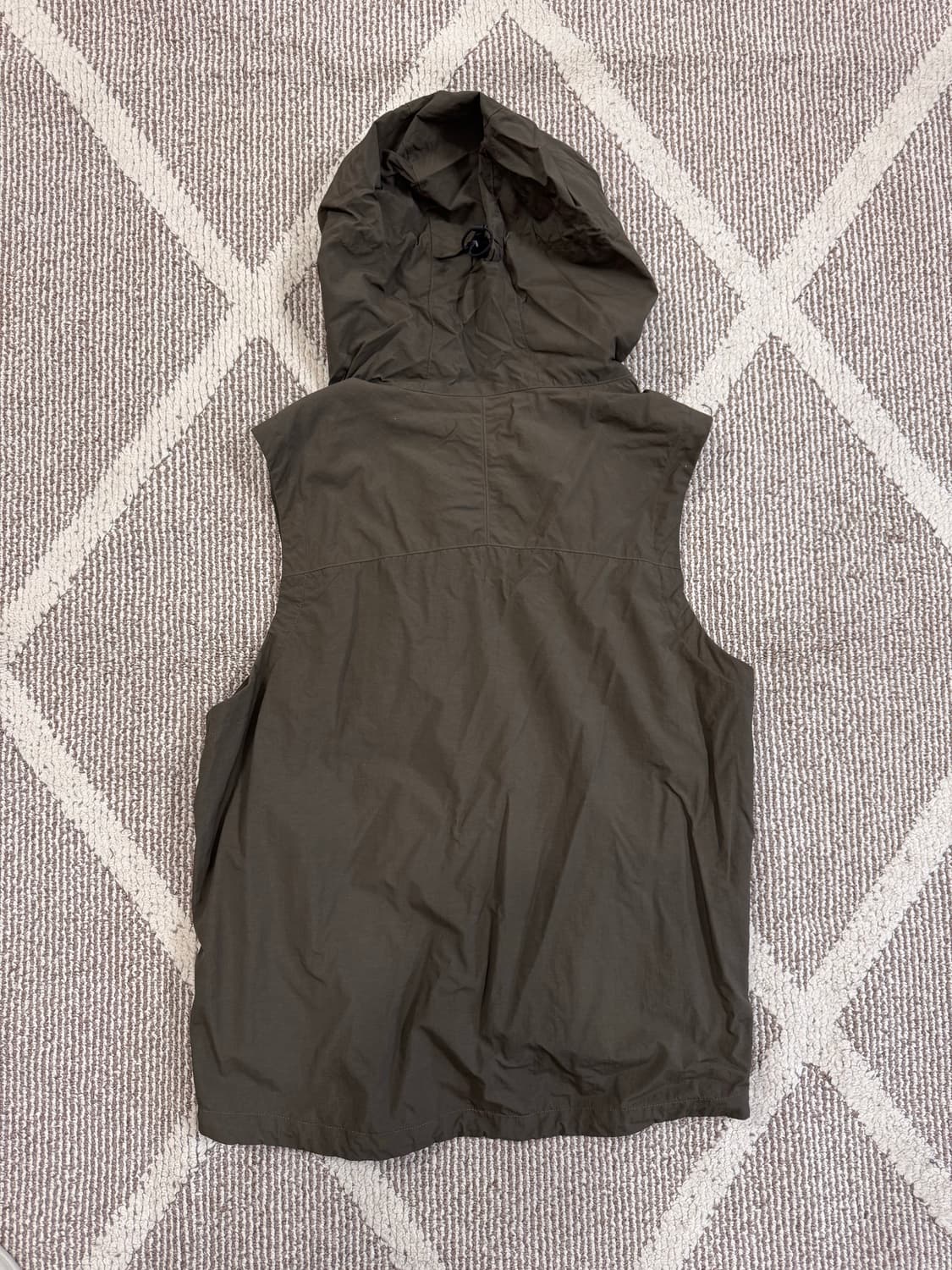 [새제품/L] 아웃스탠딩 유틸리티 베스트 자켓 - 올리브 상품이미지4