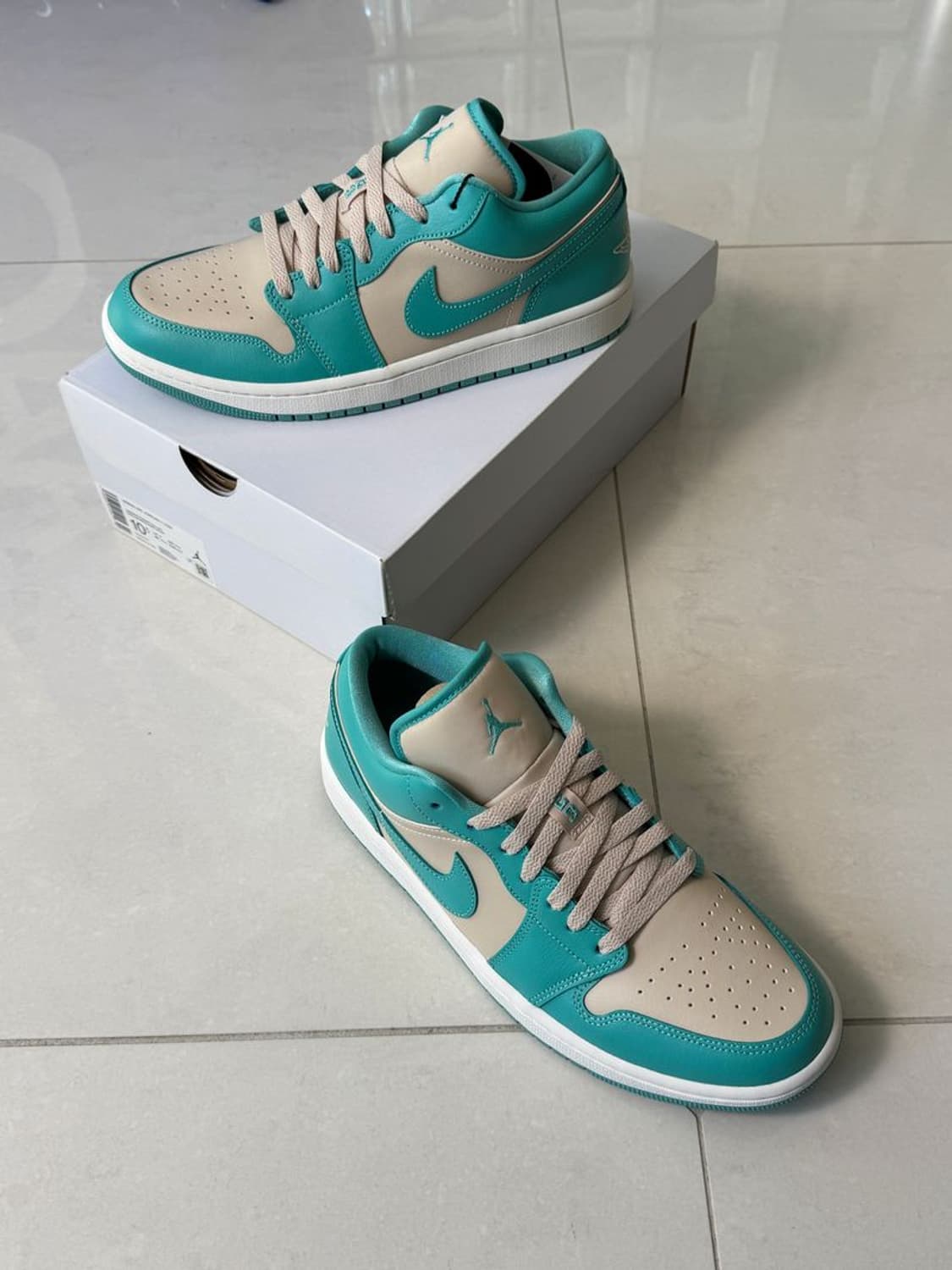 WOMENS AIRJORDAN 에어조던 1 9810422 상품이미지1