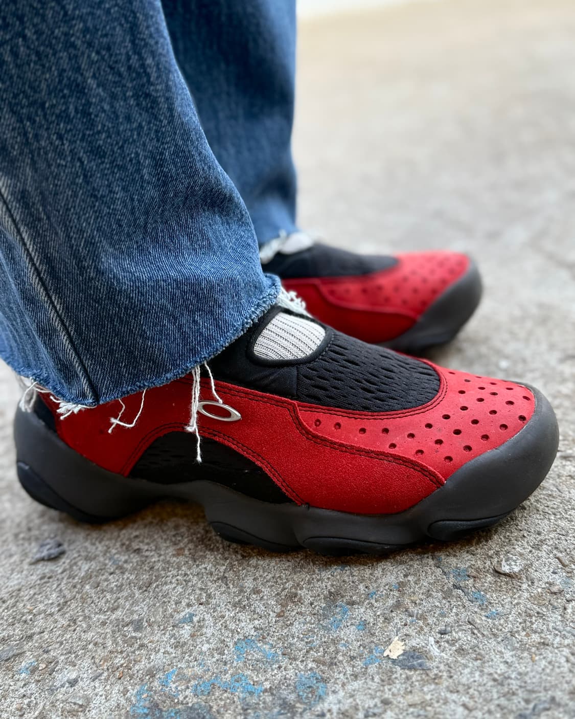 오클리 x 브레인 데드 스웨이드 플래쉬 샌들 [라바/블랙] US9 상품이미지9