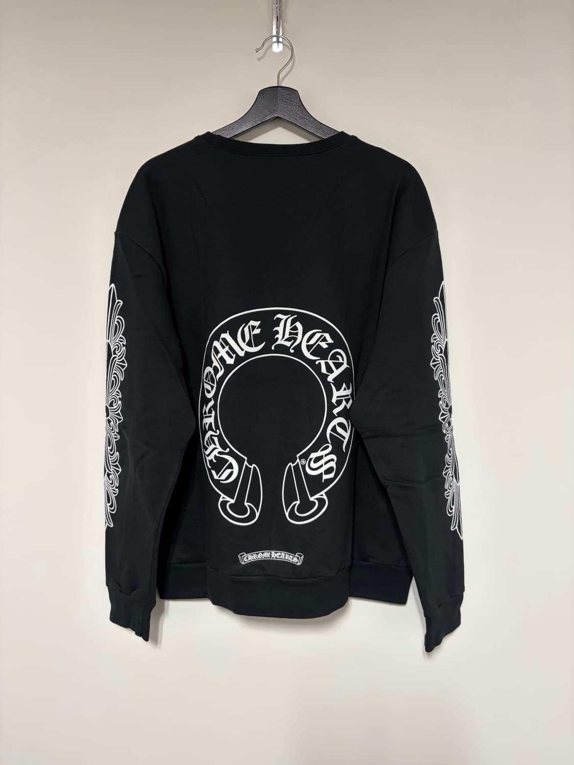 크롬하츠 홀스슈 플로럴암 블랙 맨투맨 상품이미지3