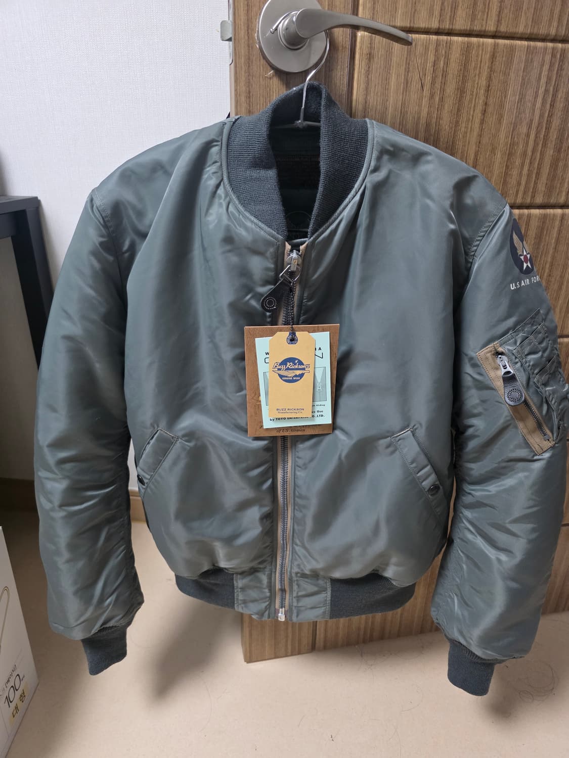 버즈릭슨 ma1 m사이즈 팝니다  상품이미지1