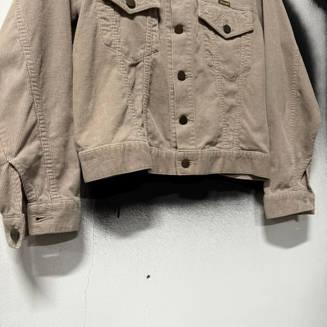 랭글러 원포인트 코듀로이 골덴 크롭 트러커 자켓 상품이미지4