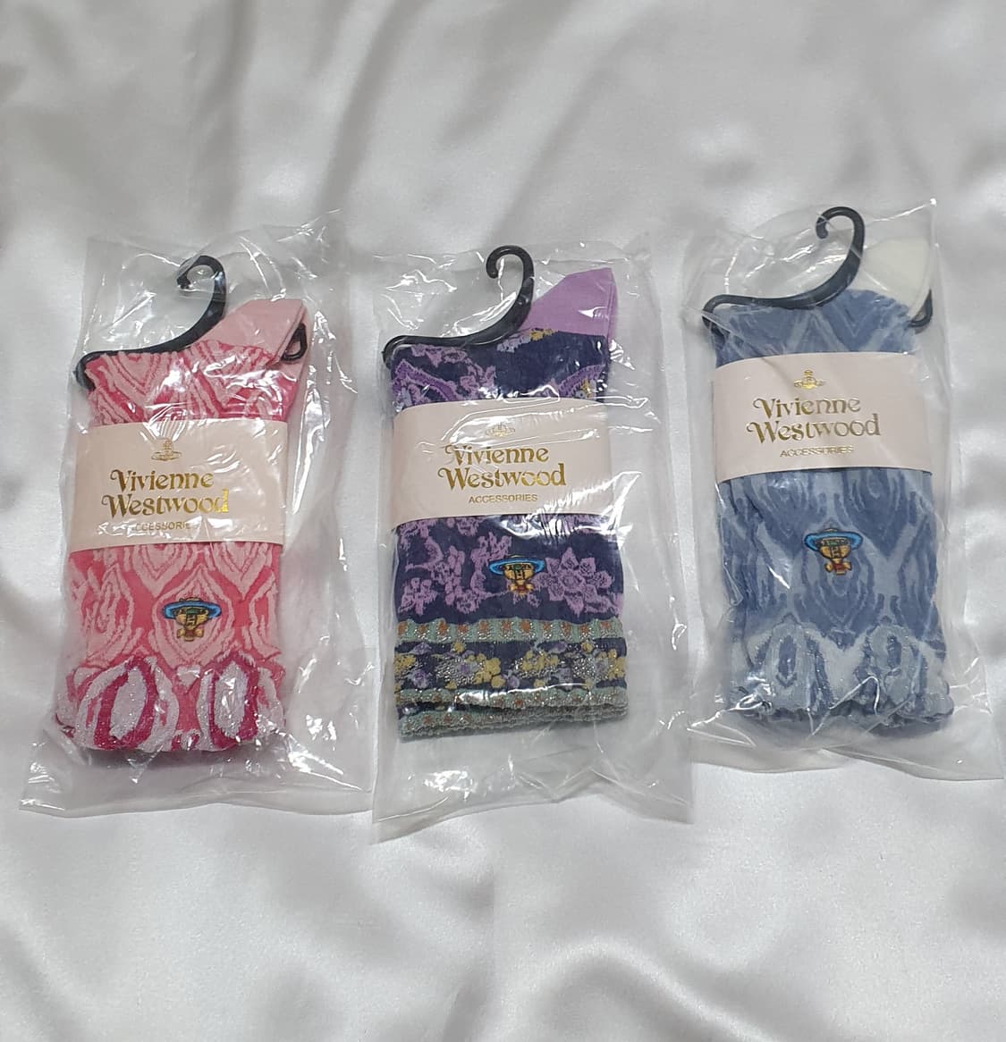 퍼플 블루 핑크 옐로우 크림베이지 핑크바이올렛 비비안웨스트우드 양말 상품이미지1