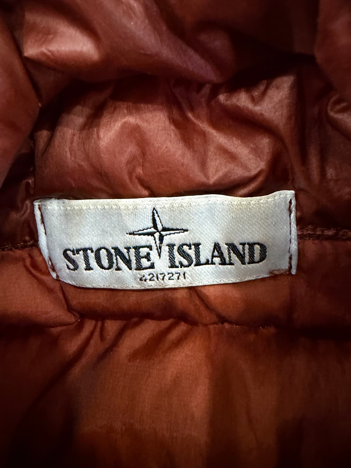 스톤아일랜드 가먼트 다이드 패딩 베스트 상품이미지6