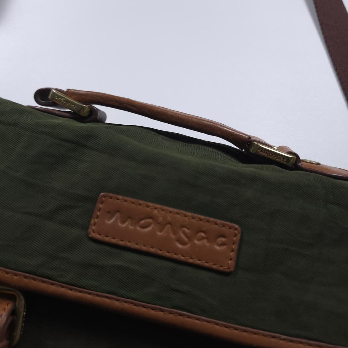 몽삭 아카이브 페이딩 크로스백 카키 (OS) 상품이미지3