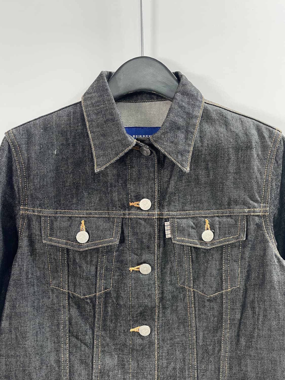 버버리 우먼스 노바체크 흑청 데님 자켓 (on.474) 상품이미지2