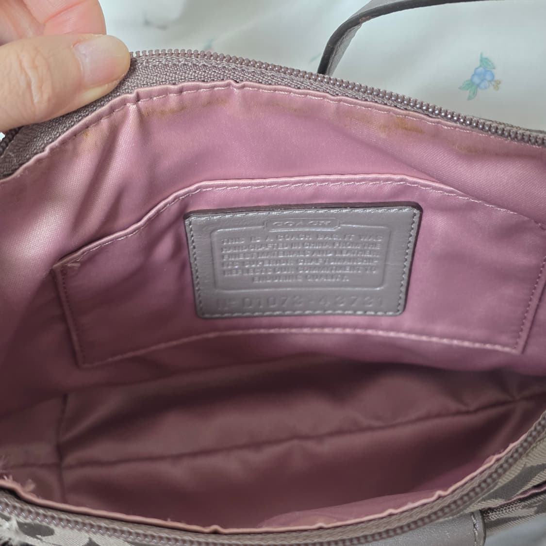 COACH 빈티지)시그니처 희귀초코라떼갸루st y2k 미니숄더백 상품이미지4