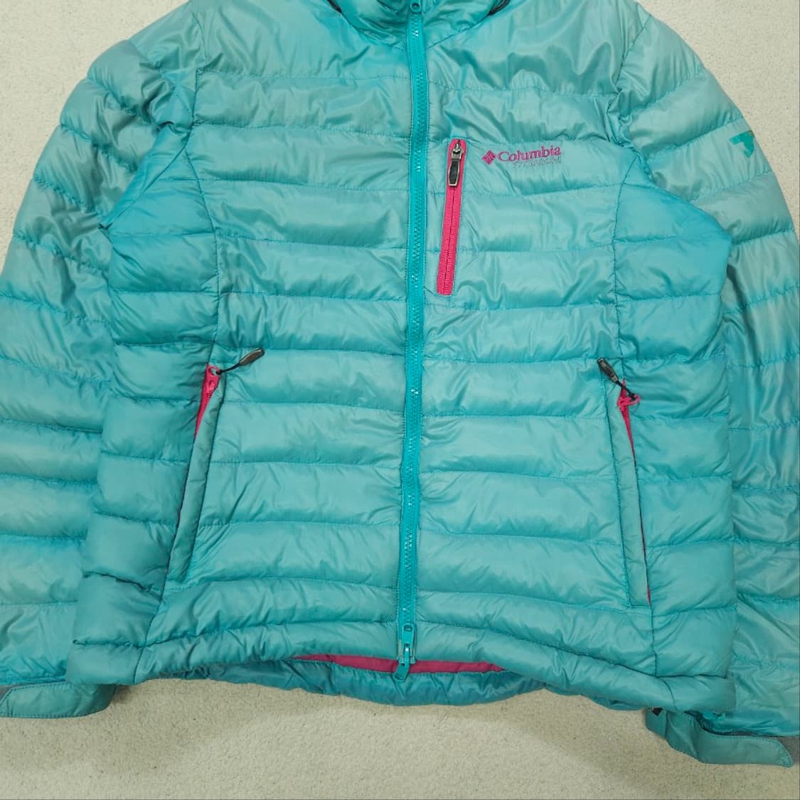 컬럼비아 라이트 다운 곱창 패딩 M 상품이미지5