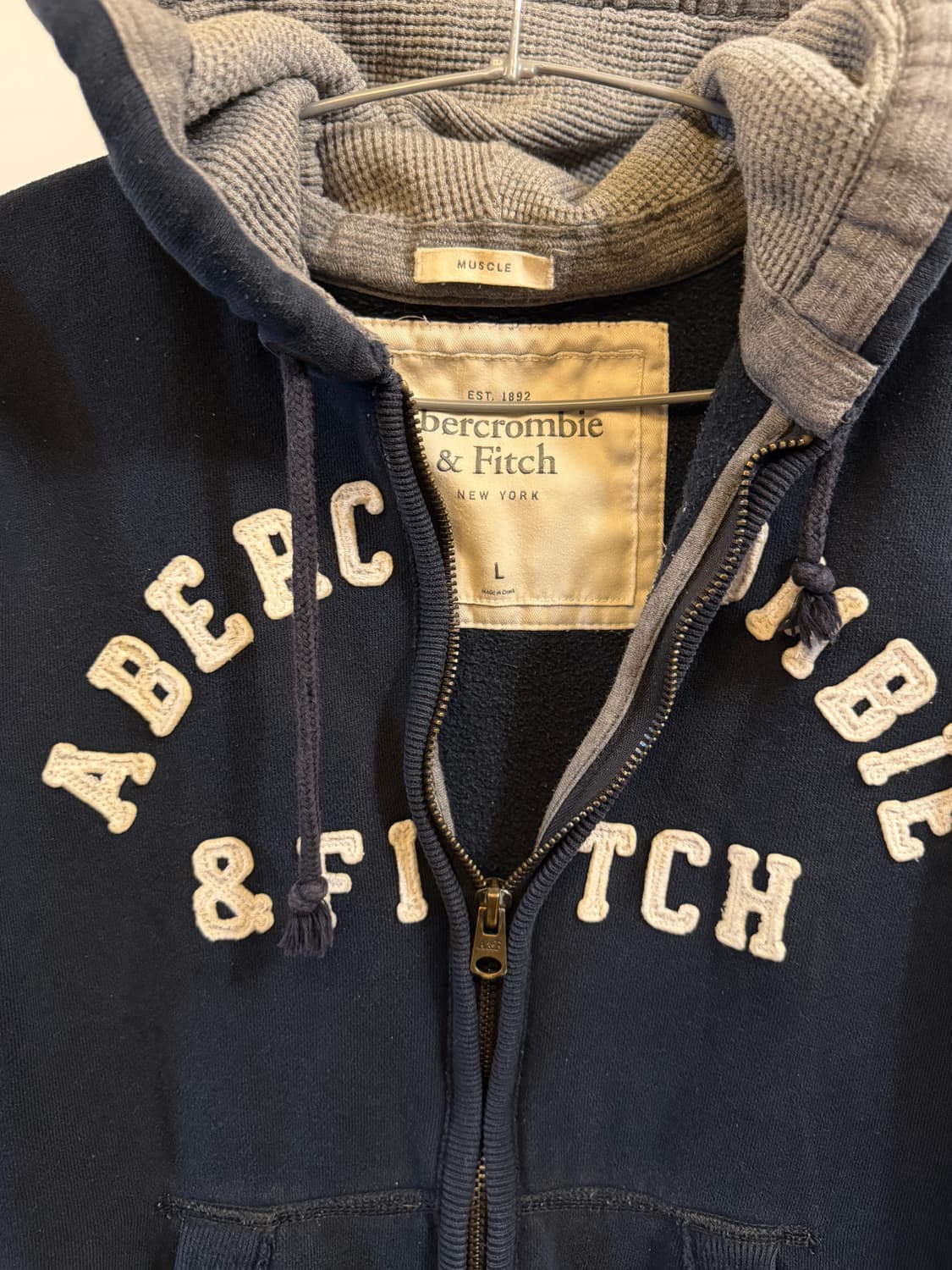 아베크롬비 y2k 레터링 후드집업 상품이미지4