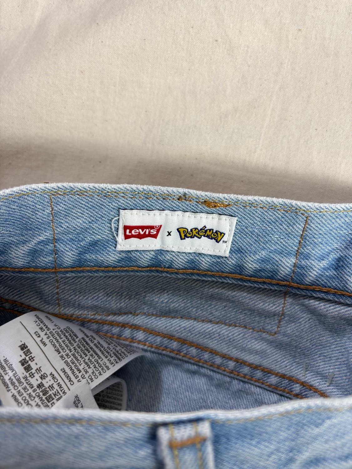 Levis x Pokemon 리바이스 25주년 551z 데님팬츠 W30 상품이미지5
