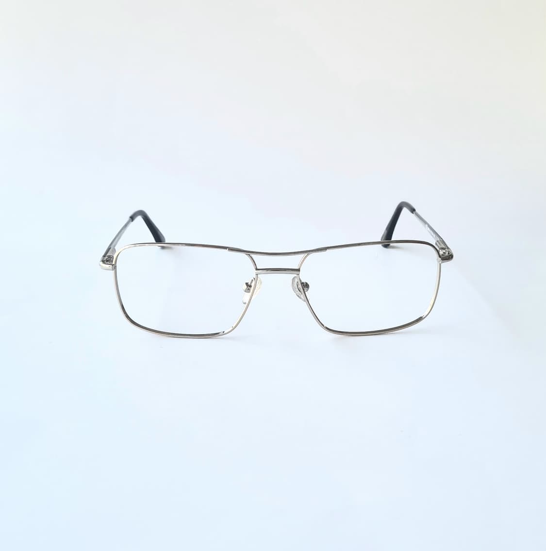 데드스탁 엣지를 더하는 투브릿지 긱시크 안경테 738 상품이미지2