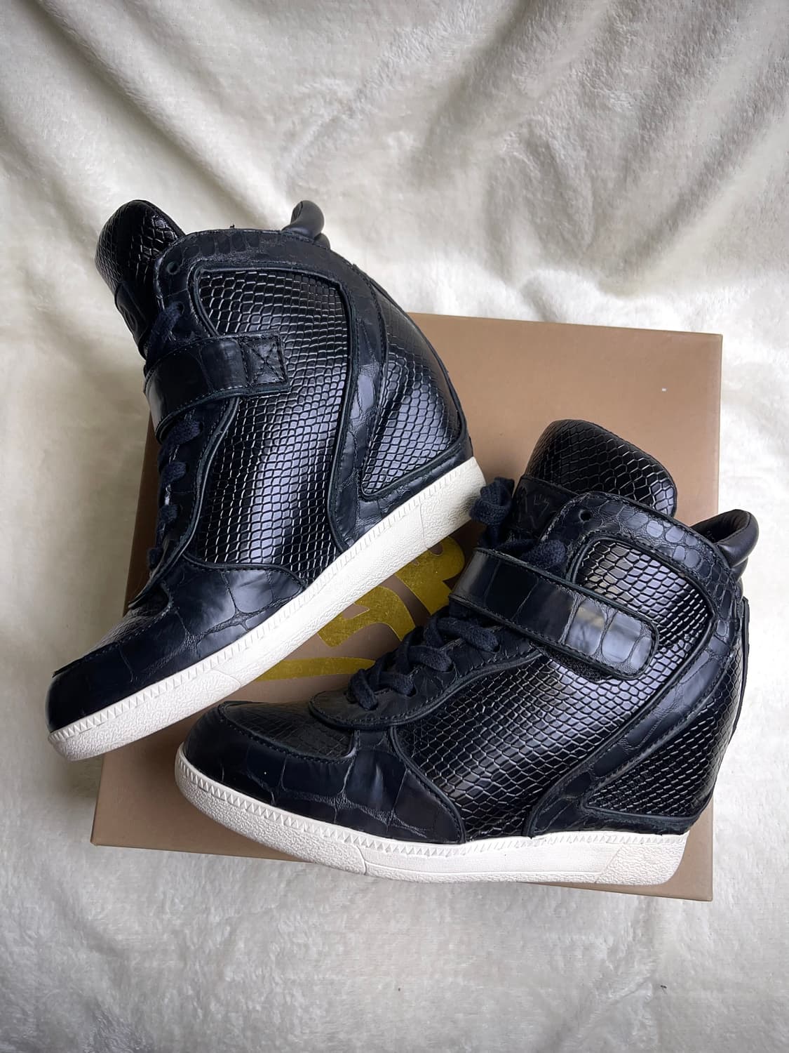 [37] 아쉬 레더 하이탑 웨지 스니커즈 || 235-240 (박스✅) 상품이미지3