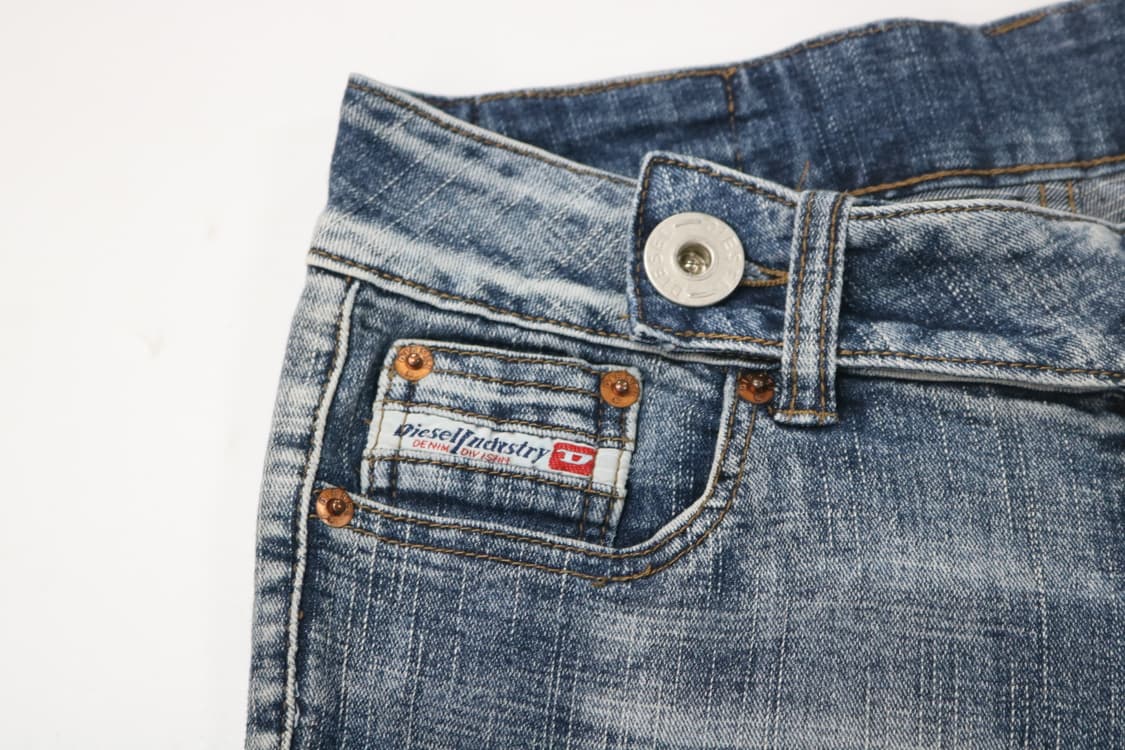 디젤 빈티지 워싱 슬림 부츠컷 데님 팬츠 상품이미지4