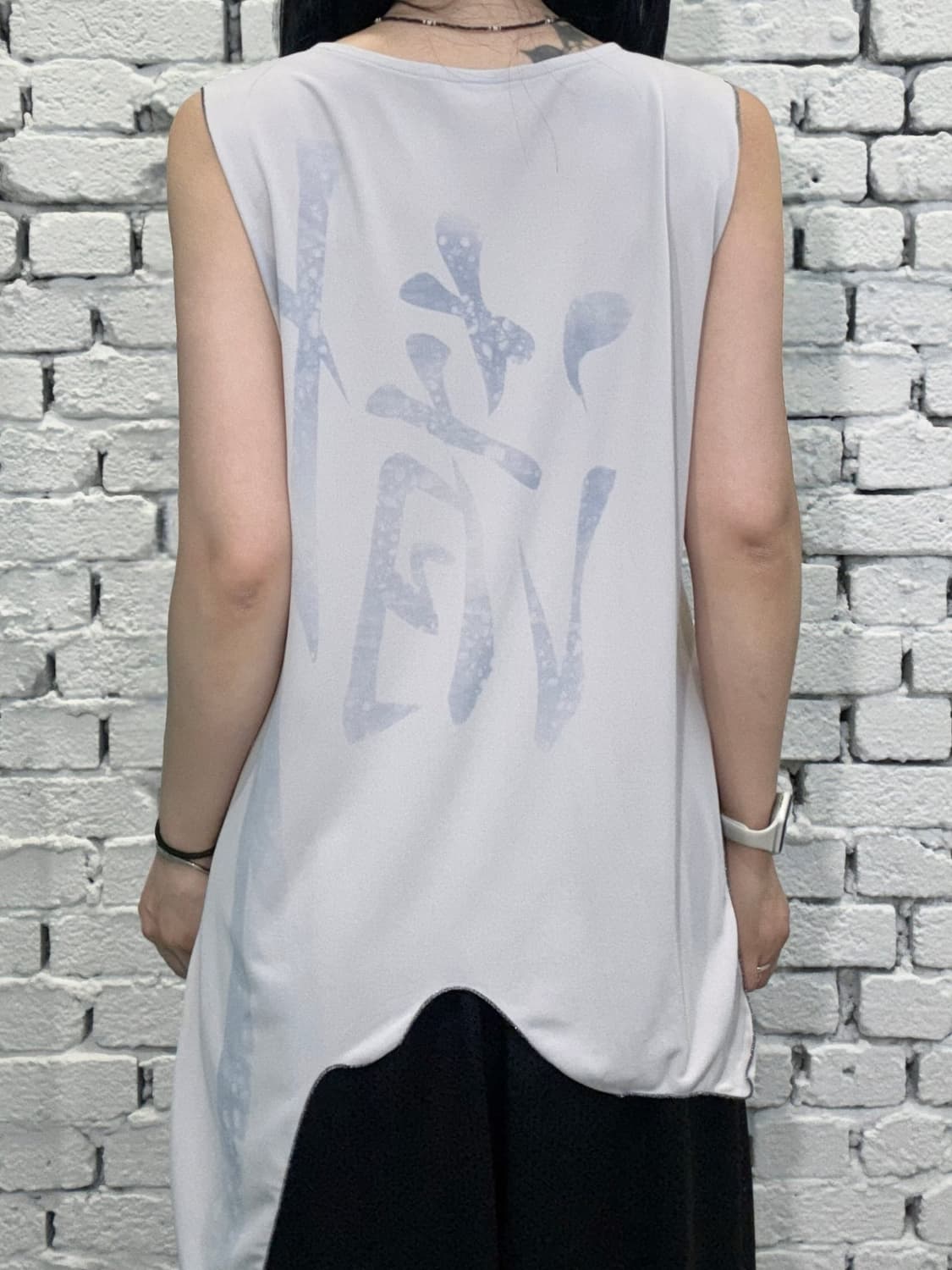 Asymmetric Print Sleeveless Top 상품이미지5