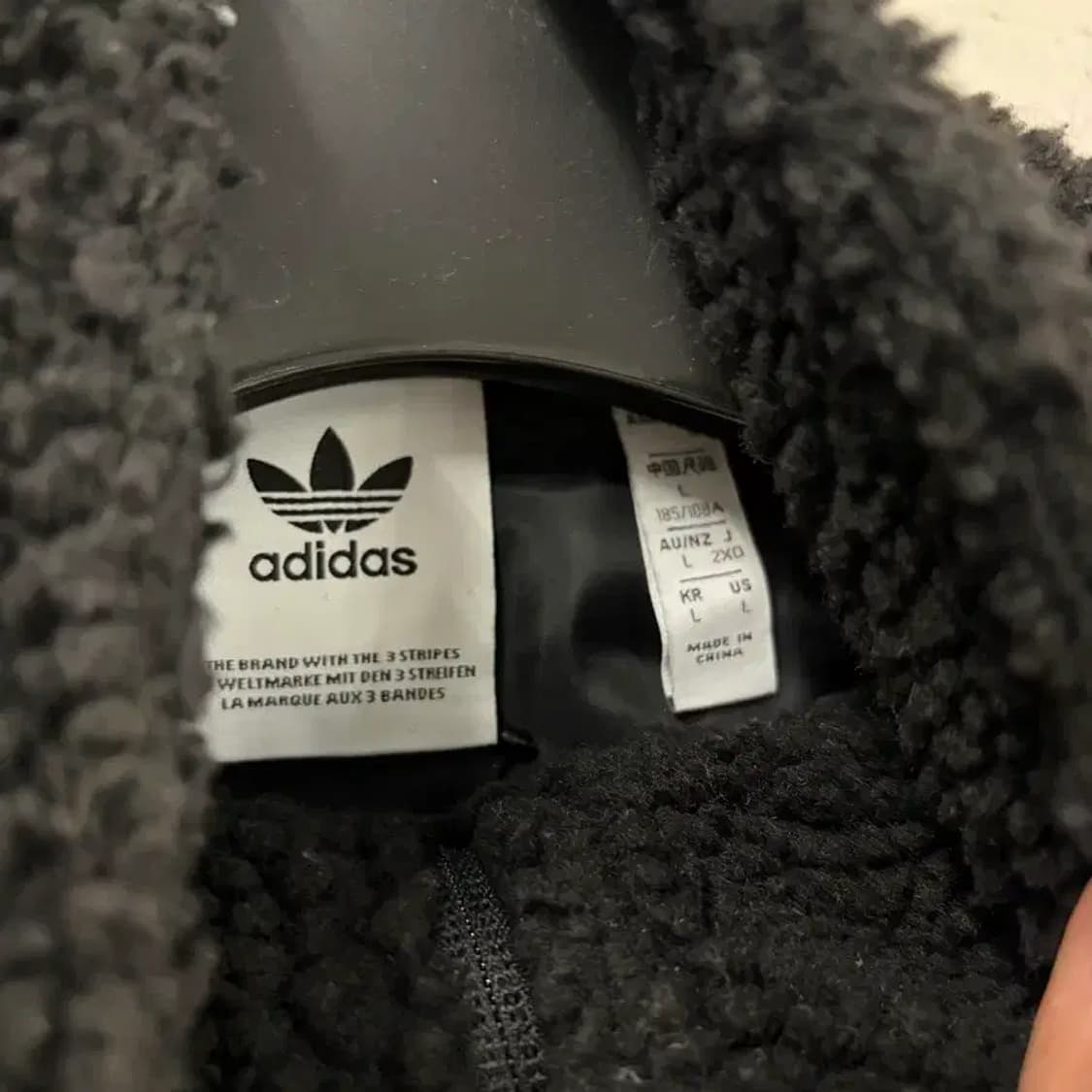 Adidas sherpa jacket black L 상품이미지5