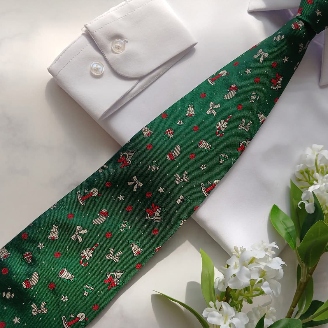 모스키노 자카드 크리스마스 패턴 넥타이 9.6cm A+등급 E789
 상품이미지6