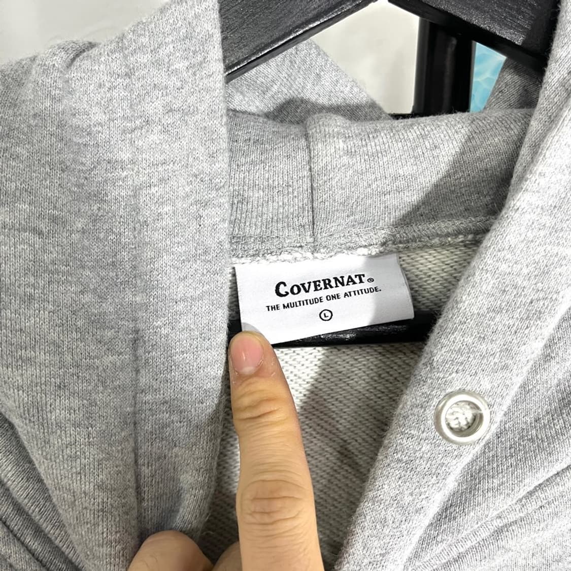 커버낫 패치로고 후드티 상품이미지5