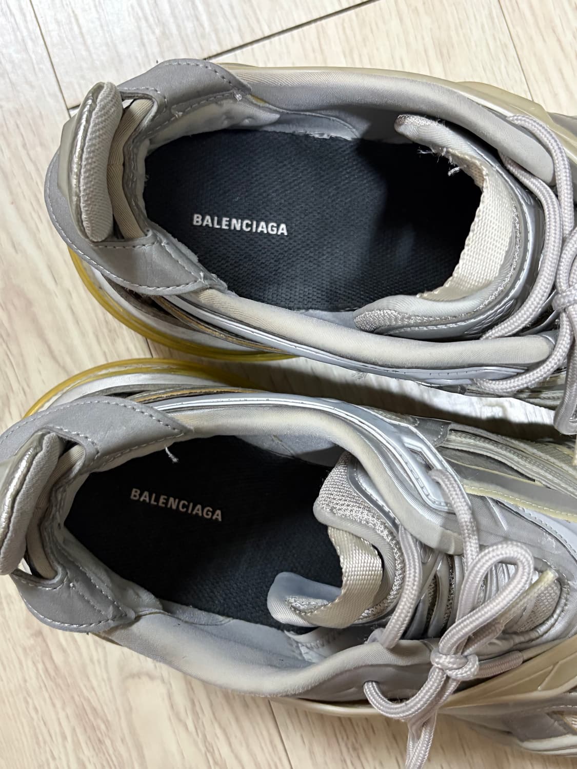 발렌시아가 타이렉스 43사이즈 상품이미지3