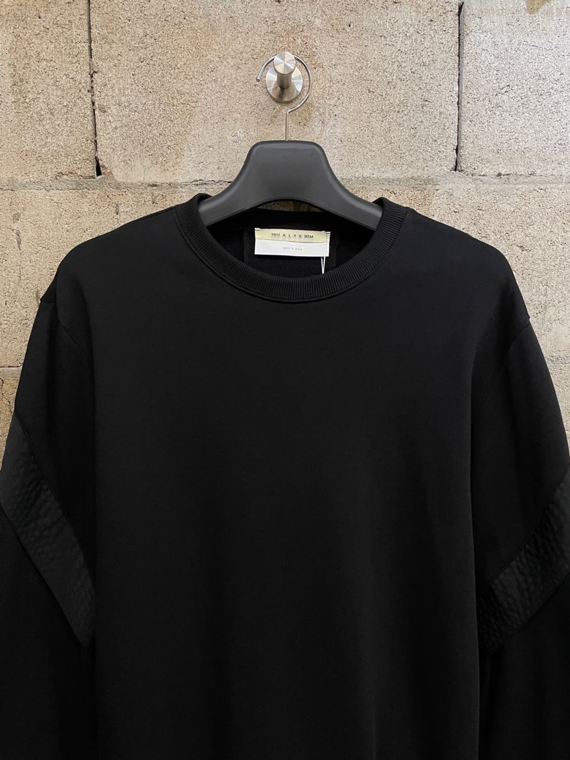 1017 알릭스 9SM 크루넥 맨투맨 상품이미지2