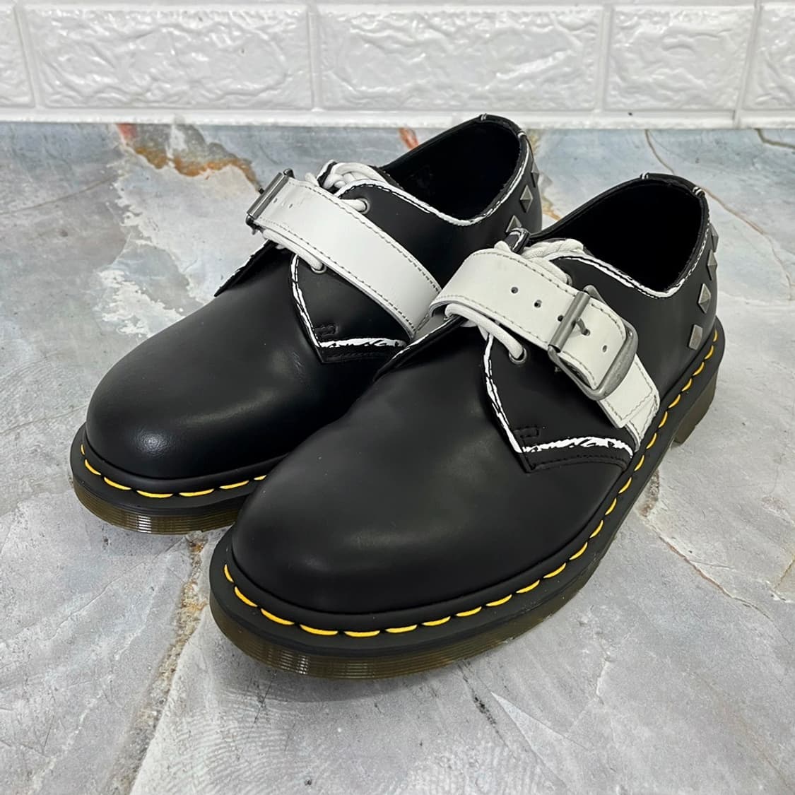 닥터마틴 1461 잠벨로 스터드 블랙 260 UK7 상품이미지1