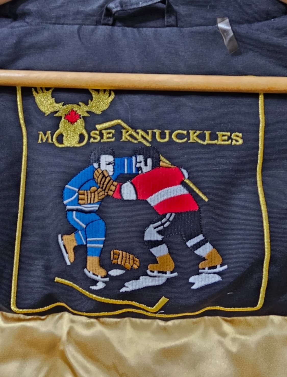 무스너클 금장 스틸링 에디션 패딩 상품이미지4