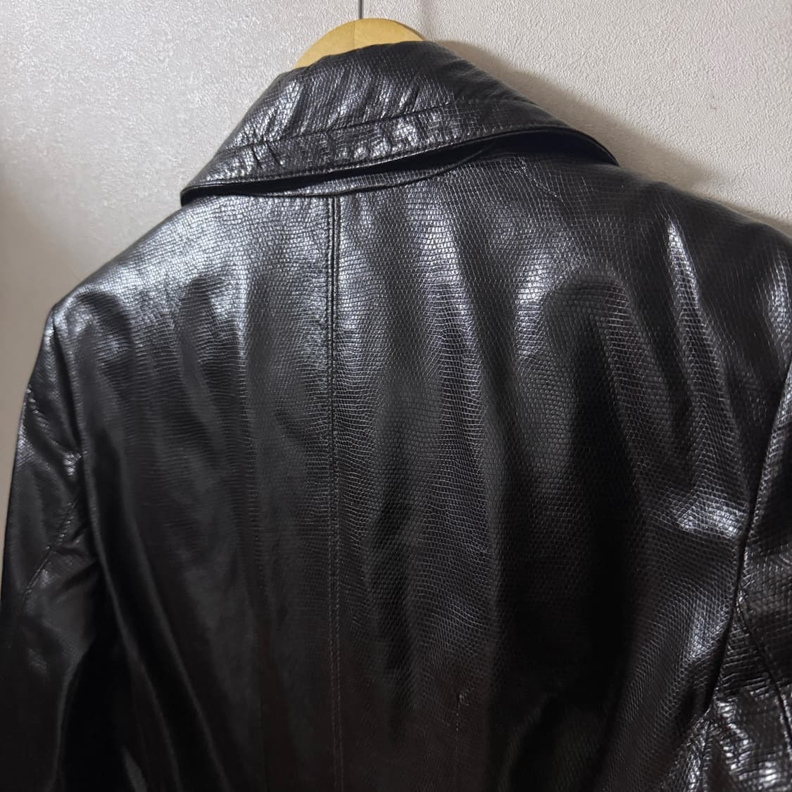 모스키노 여성 가죽느낌 폴리 트렌치 코트 (44정도) 상품이미지4