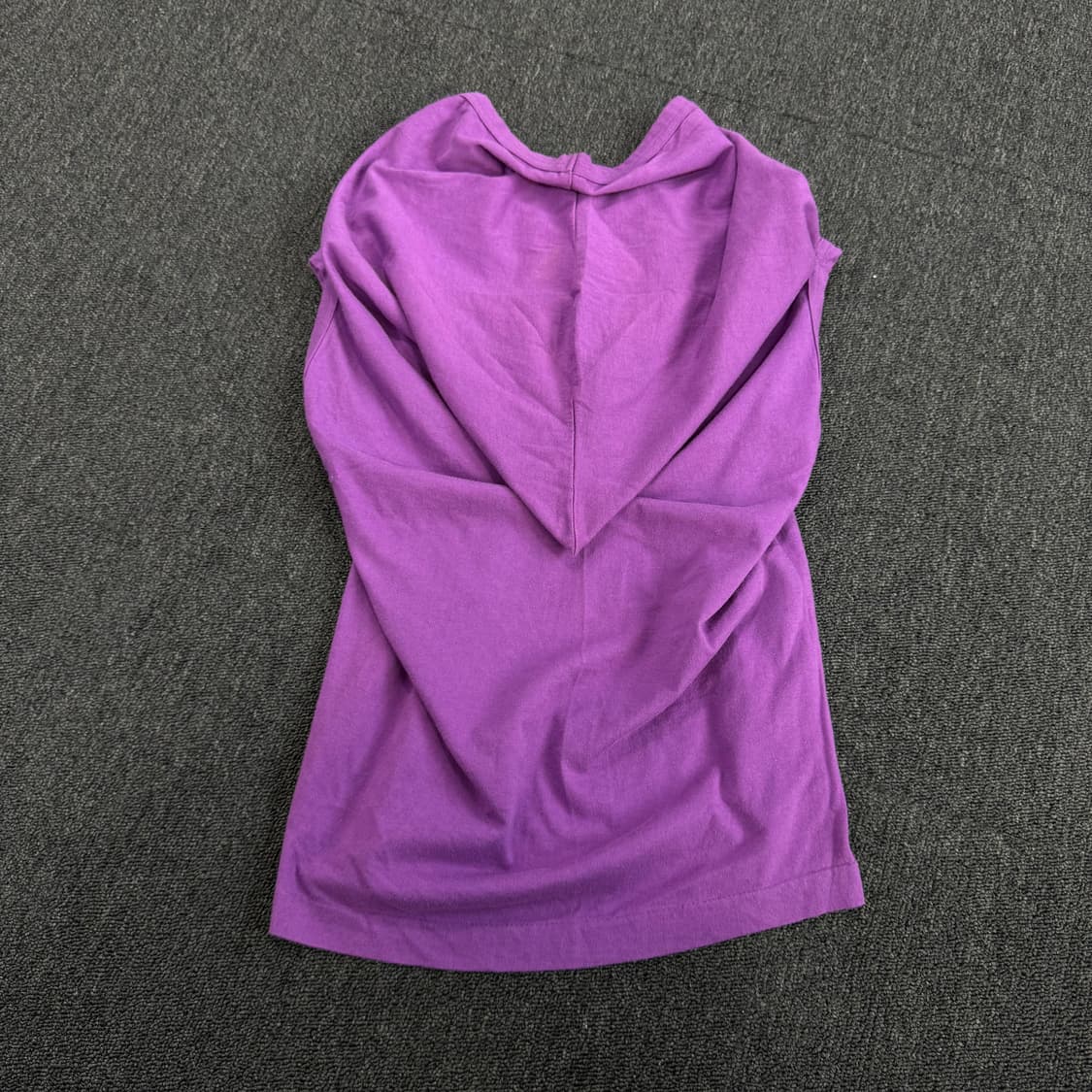 꼼데가르송 슬리브리스 후드 탑 상품이미지8