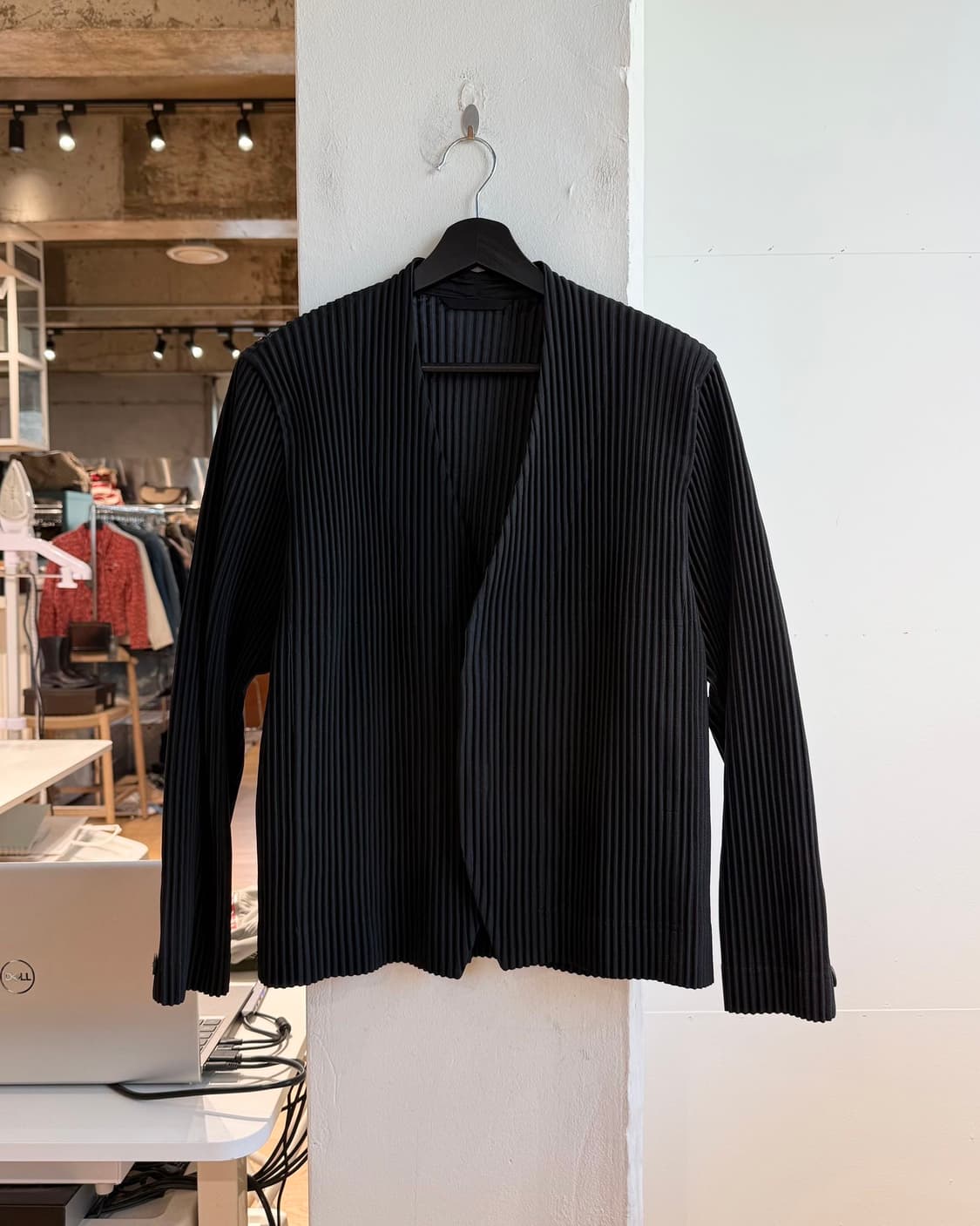 이세이 미야케 옴므 플리세 블랙 카라리스 싱글 자켓  상품이미지2