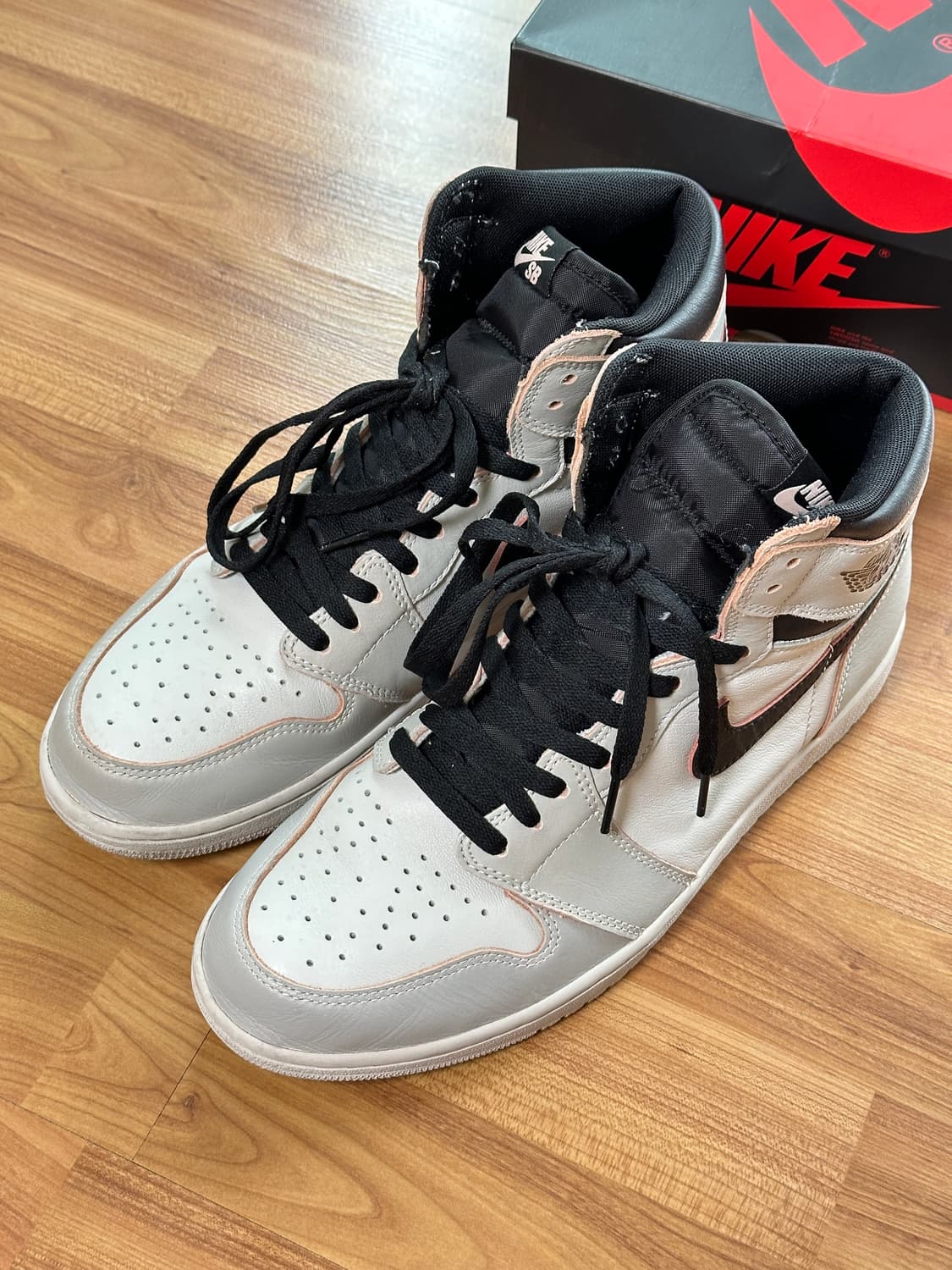 [상태좋음] 나이키 조던1 SB 뉴욕투파리 US10.5 상품이미지2