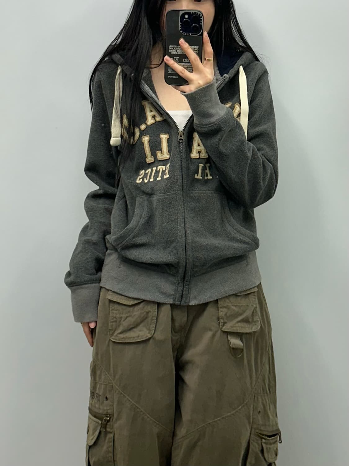 후아유 y2k 와투케 차콜 플리스 후드집업 상품이미지1