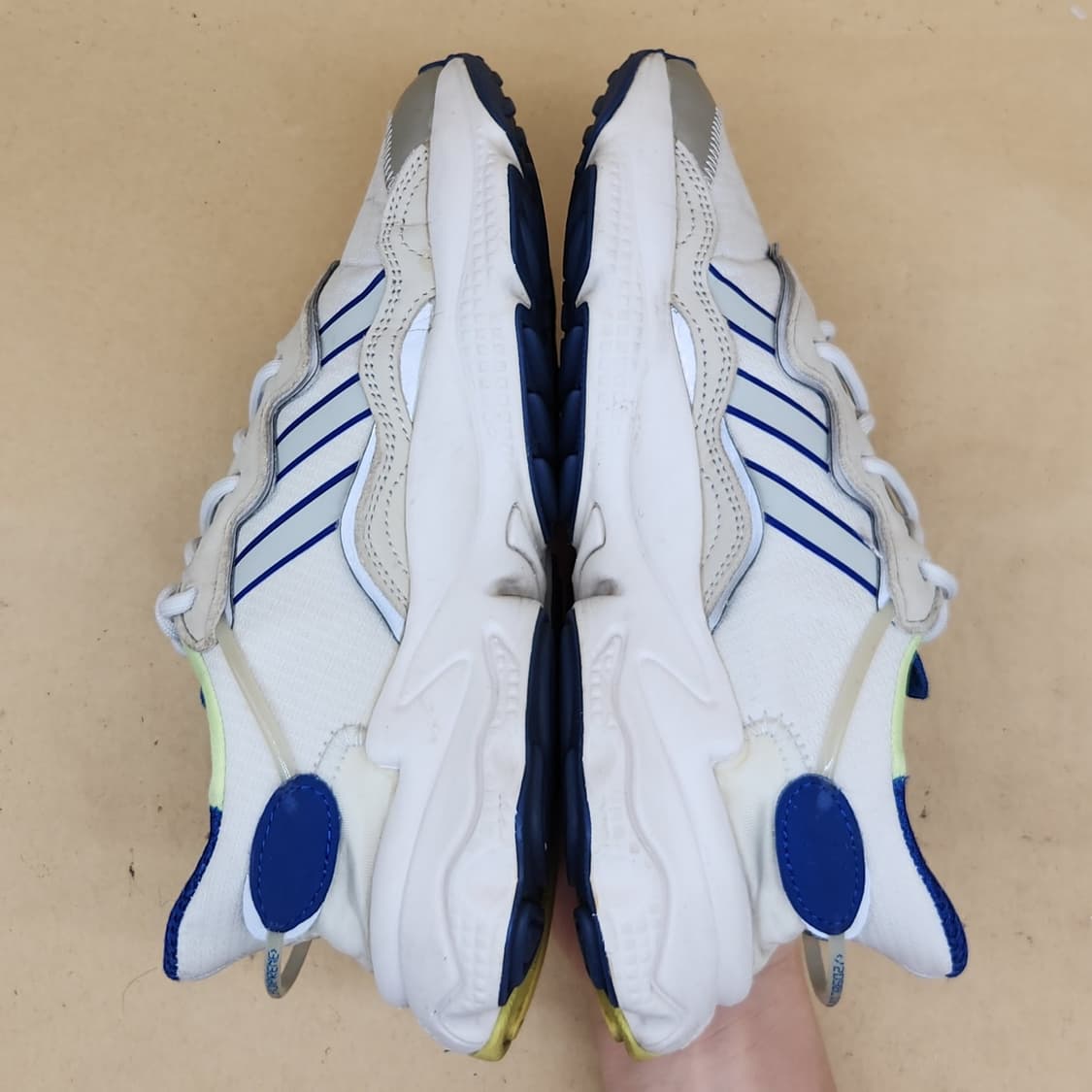 아디다스 오즈위고 여성운동화230 상품이미지5