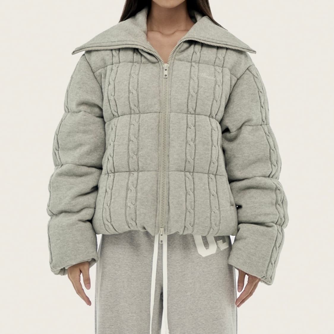 새상품 클리시어 츄츄 케이블 니트 푸퍼 그레이 상품이미지1