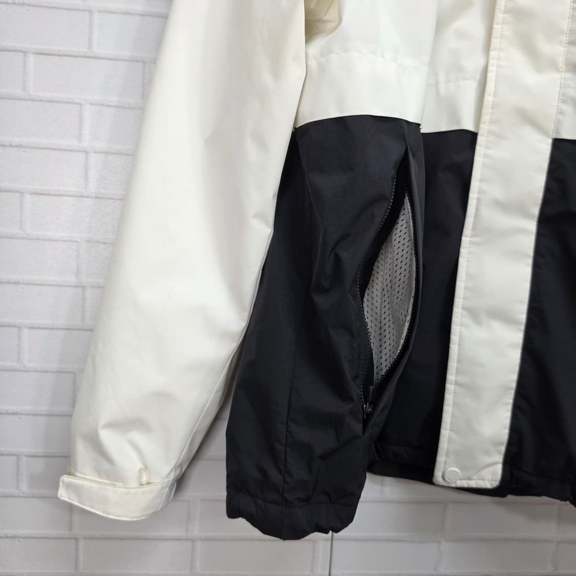 PUMA 푸마 우븐 후드 자켓 바람막이 점퍼 집업 S사이즈 상품이미지5